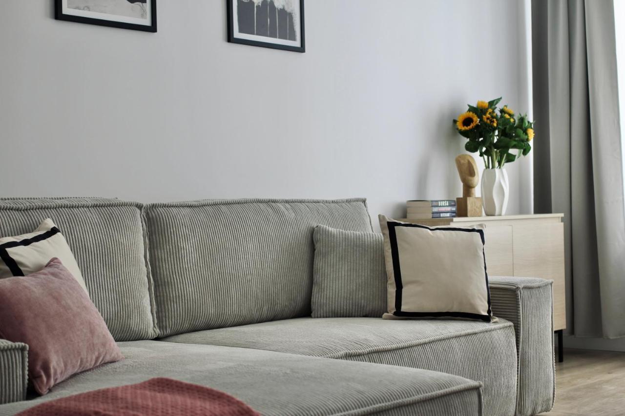 Luna Apartments Jelenia Gora Bagian luar foto