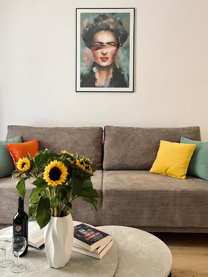 Luna Apartments Jelenia Gora Bagian luar foto