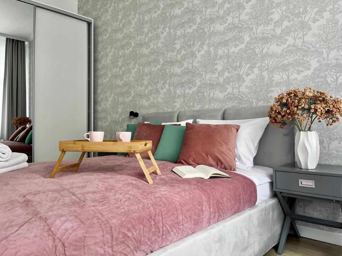 Luna Apartments Jelenia Gora Bagian luar foto