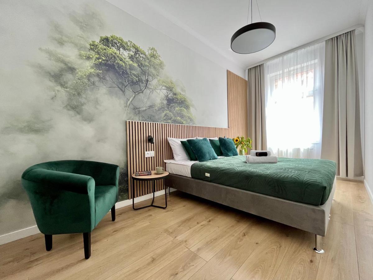 Luna Apartments Jelenia Gora Bagian luar foto