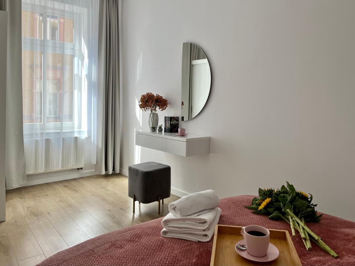 Luna Apartments Jelenia Gora Bagian luar foto