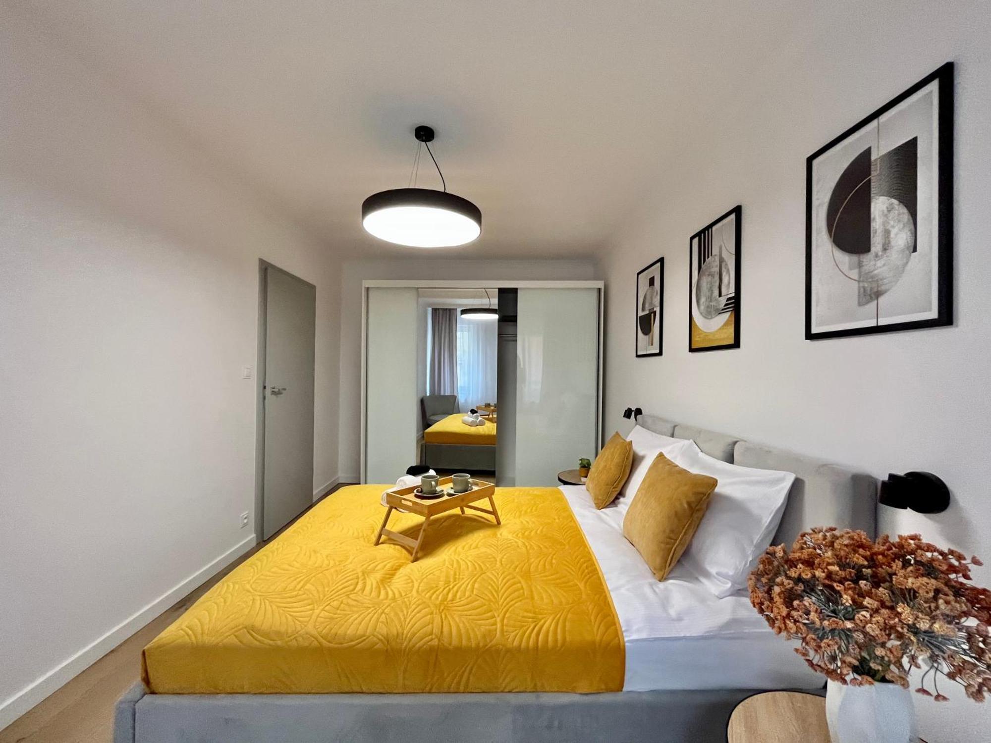 Luna Apartments Jelenia Gora Bagian luar foto