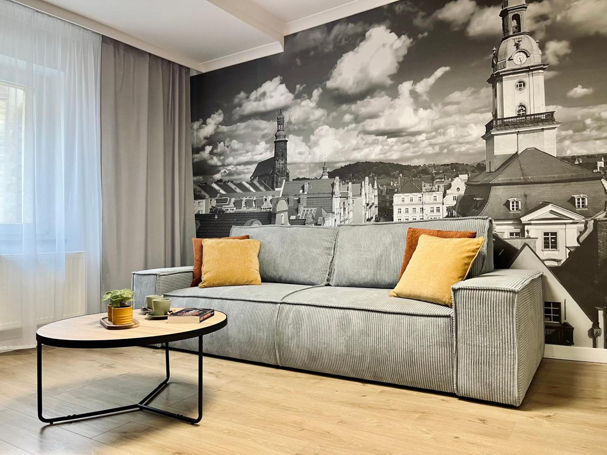 Luna Apartments Jelenia Gora Bagian luar foto