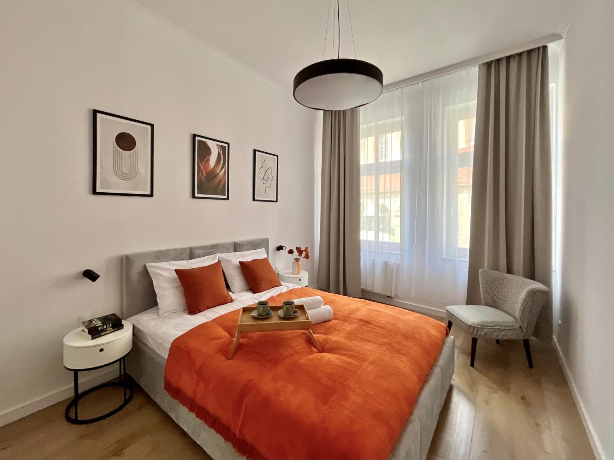 Luna Apartments Jelenia Gora Bagian luar foto