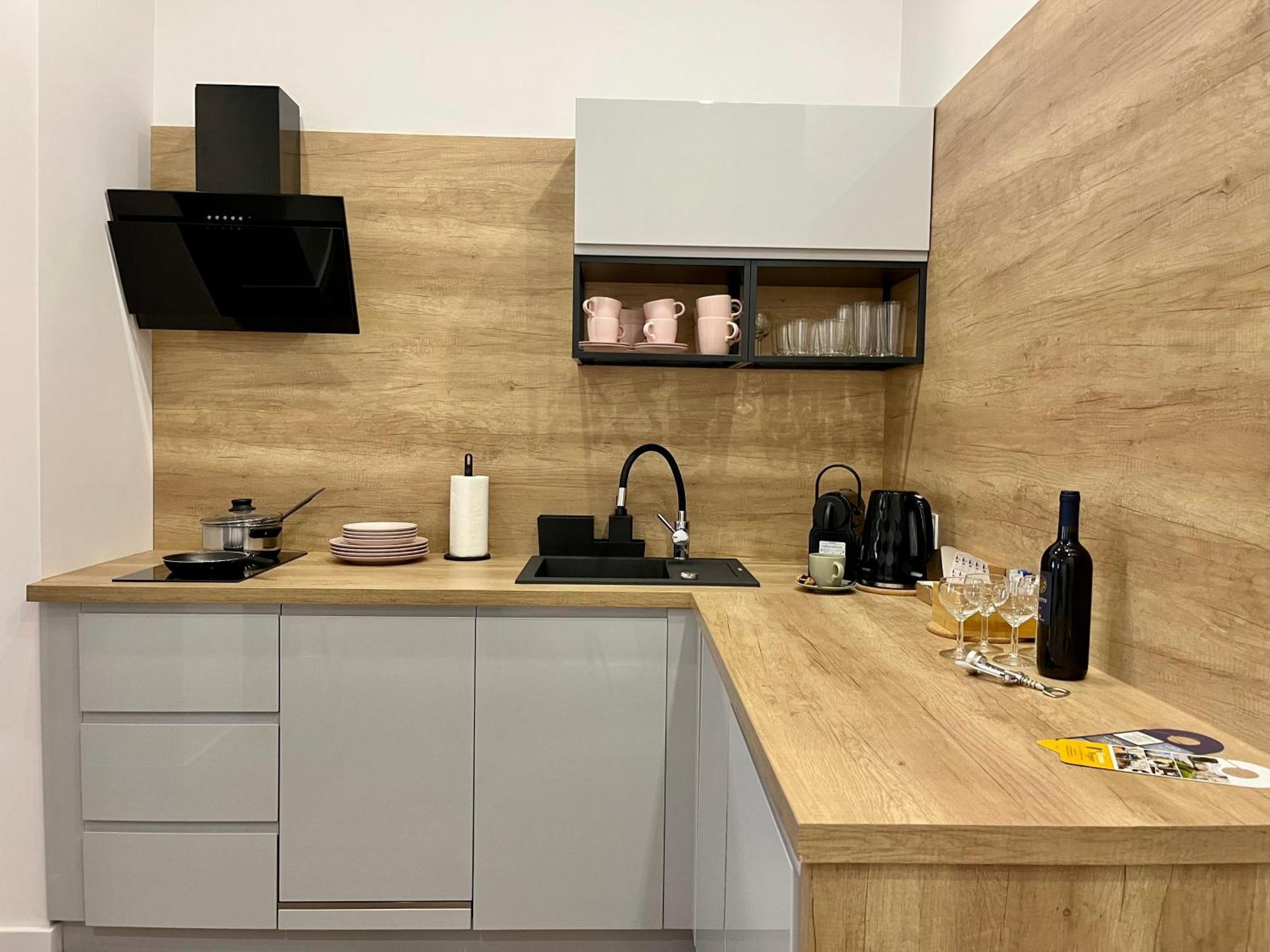 Luna Apartments Jelenia Gora Bagian luar foto