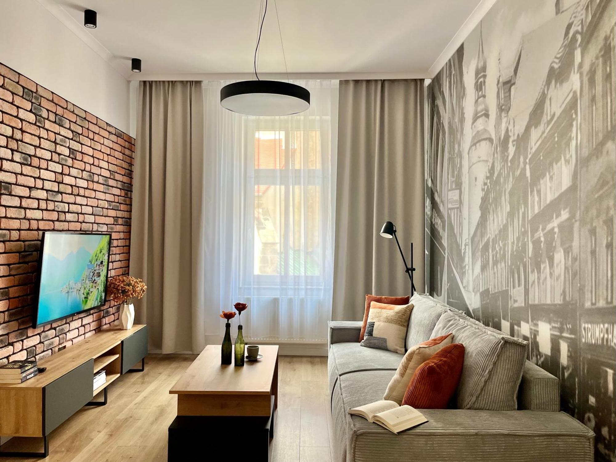 Luna Apartments Jelenia Gora Bagian luar foto